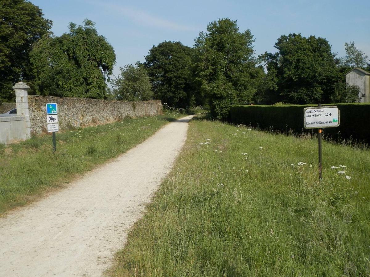 Vallee Des Ardoisieres Mael-Carhaix 外观 照片
