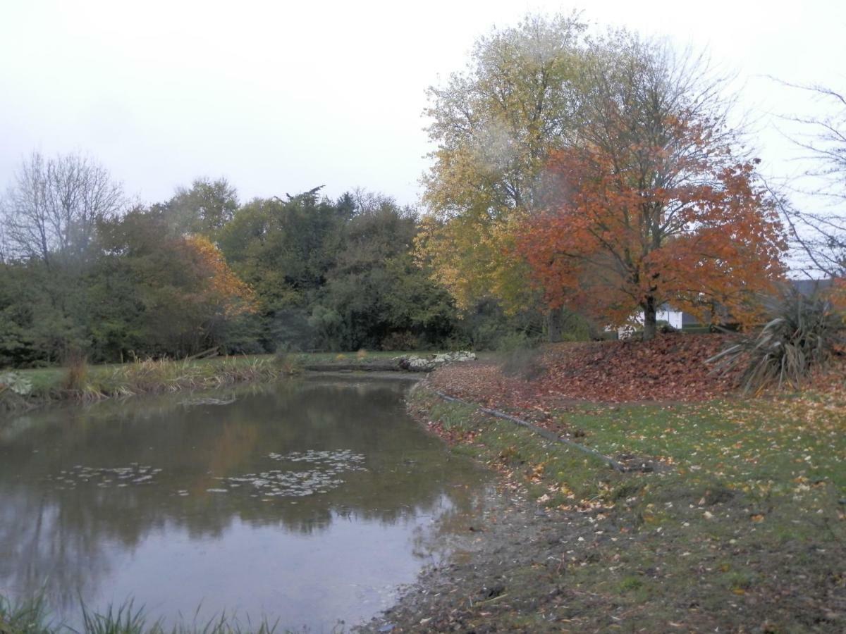 Vallee Des Ardoisieres Mael-Carhaix 外观 照片